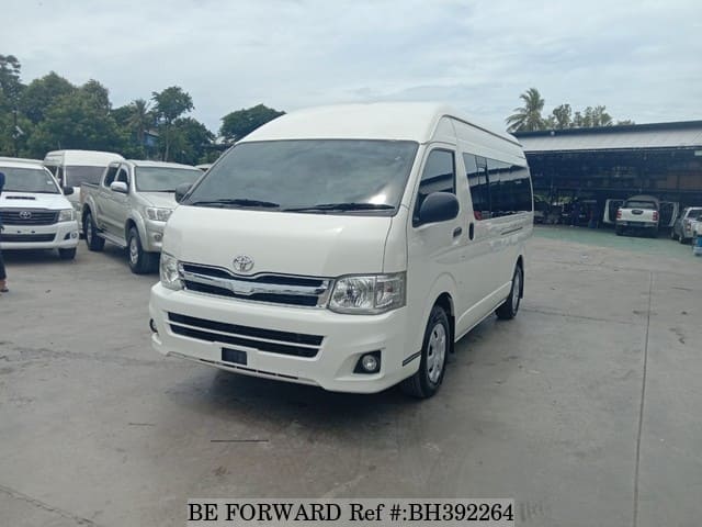 TOYOTA Hiace Commuter