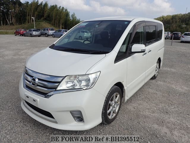 Nissan serena 2011