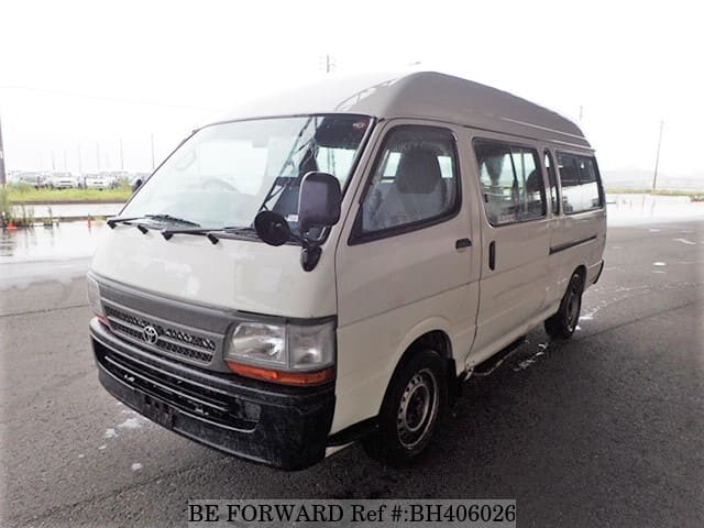 TOYOTA Hiace Commuter