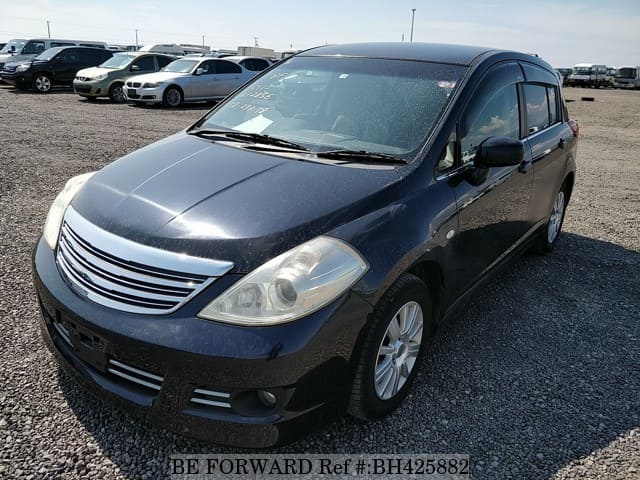Nissan tiida axis