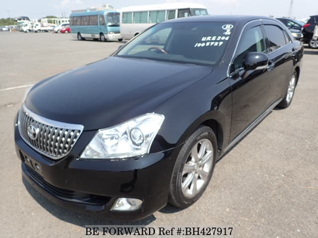 Toyota crown 2011