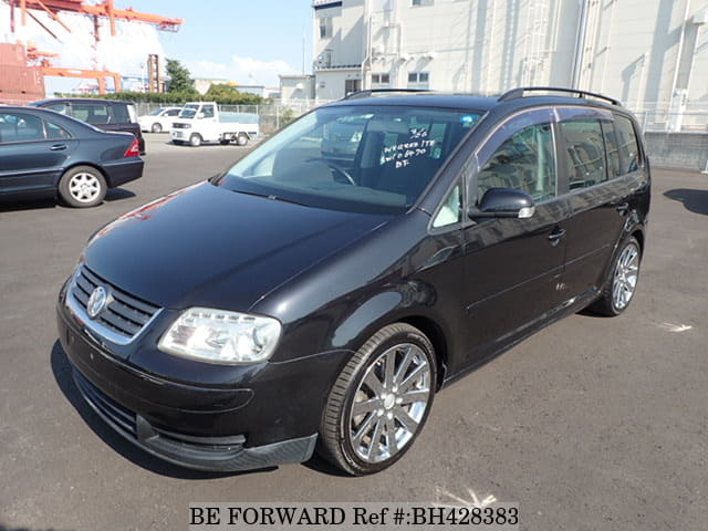 VOLKSWAGEN Golf Touran