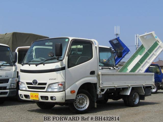 TOYOTA Dyna Truck