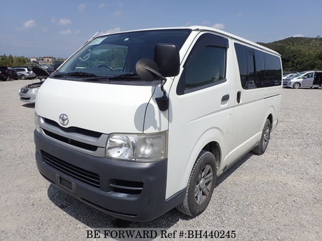 Toyota hiace kdh206v