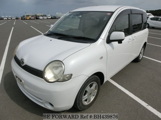 TOYOTA Sienta