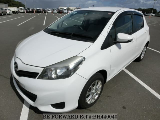 TOYOTA Vitz