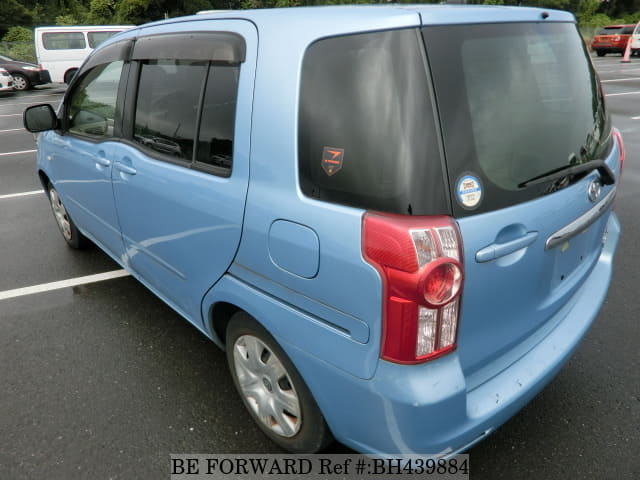 Toyota raum 2009