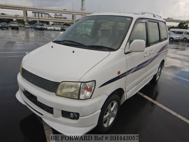 TOYOTA Liteace Noah