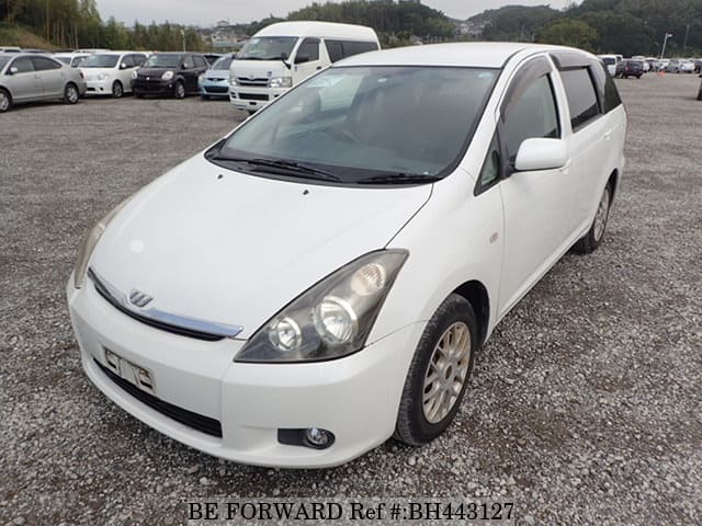 TOYOTA Wish