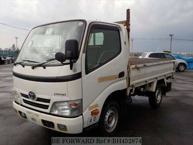 TOYOTA Dyna Truck