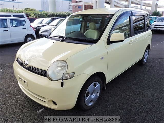 TOYOTA Sienta