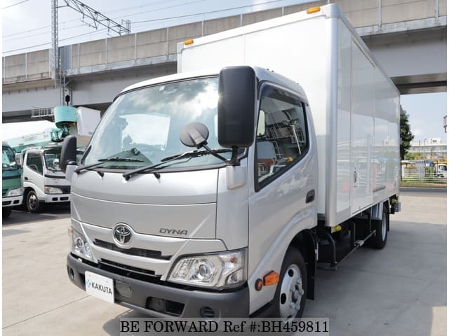 TOYOTA Dyna Truck