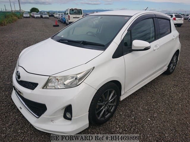 TOYOTA Vitz