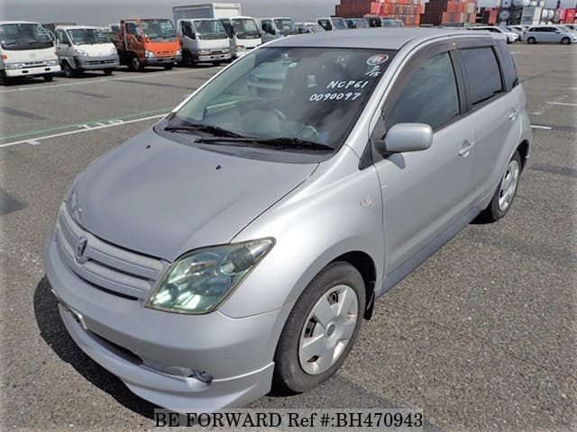 TOYOTA IST