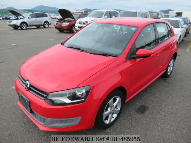 VOLKSWAGEN Polo