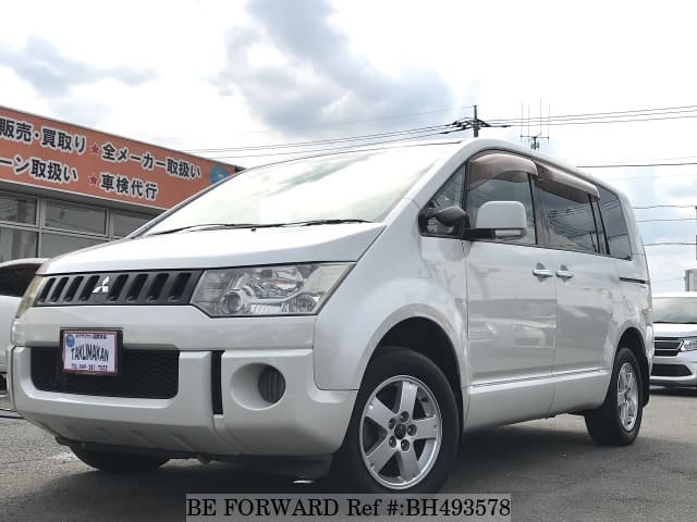 MITSUBISHI Delica D5