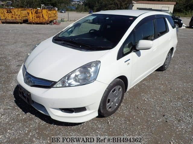 Used 13 Honda Fit Shuttle Hybrid C Daa Gp2 For Sale Bh Be Forward