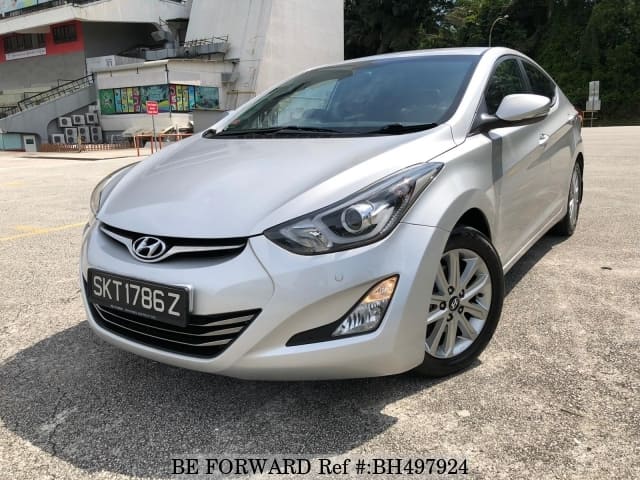 HYUNDAI Elantra