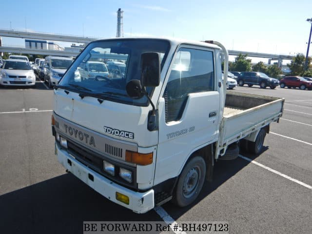 TOYOTA Toyoace