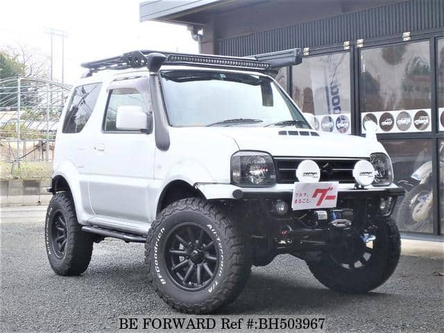 SUZUKI Jimny Sierra