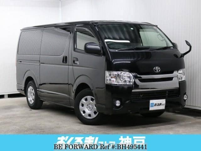 toyota hiace van 2017