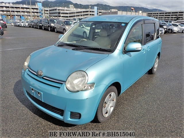 TOYOTA Sienta