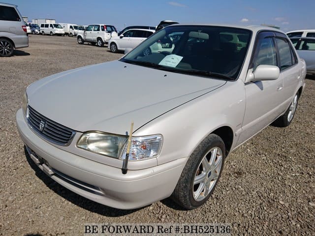 TOYOTA Corolla Sedan