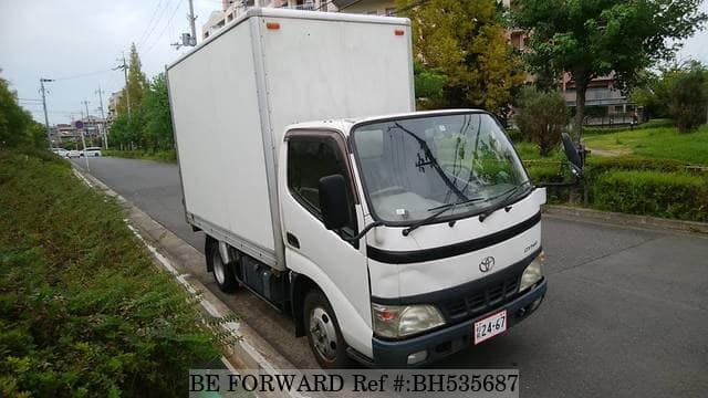 TOYOTA Dyna Truck