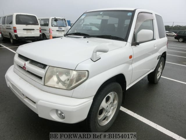 MITSUBISHI Pajero iO