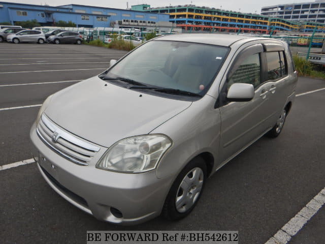 TOYOTA Raum