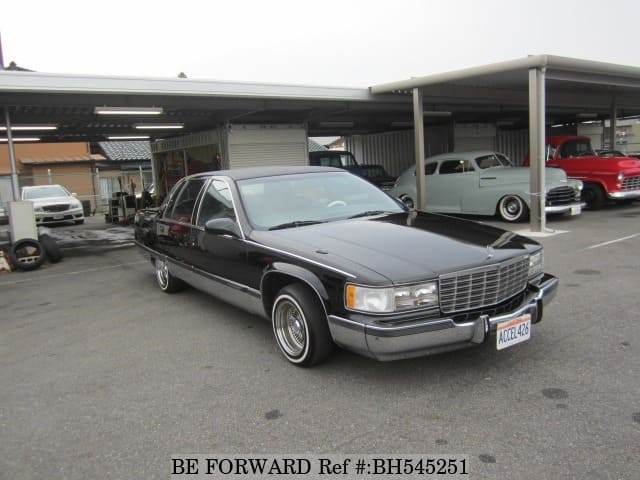 CADILLAC Fleetwood