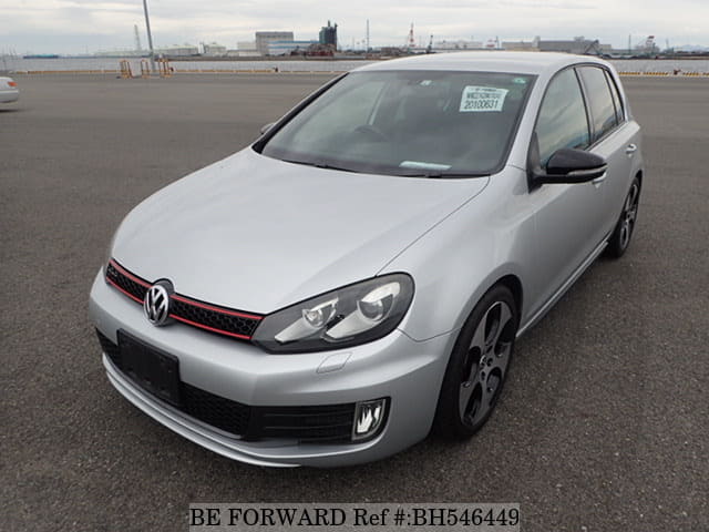 VOLKSWAGEN Golf GTI