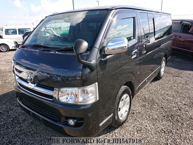 TOYOTA Regiusace Van