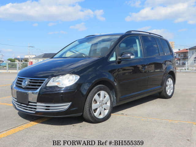 VOLKSWAGEN Golf Touran