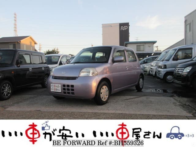 DAIHATSU Esse