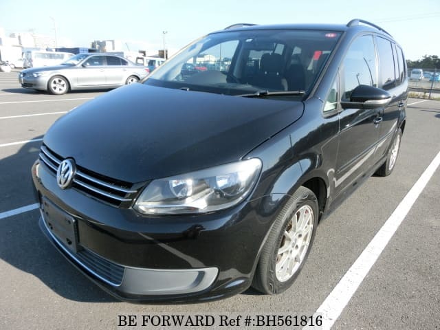 VOLKSWAGEN Golf Touran