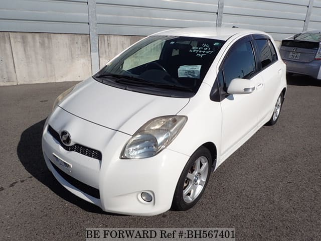 TOYOTA Vitz