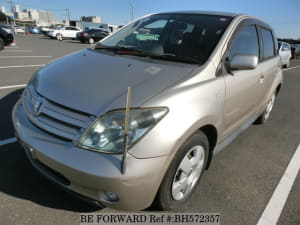 Used 2003 TOYOTA IST BH572357 for Sale