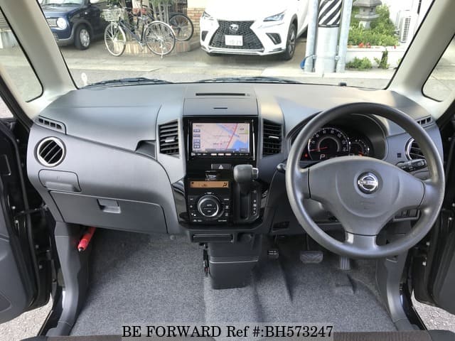 vans white checkered old skool