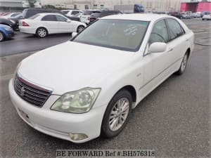 Used 2004 TOYOTA CROWN BH576318 for Sale