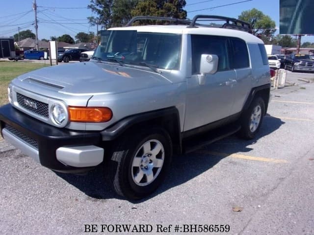 TOYOTA FJ Cruiser