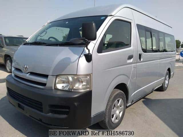 TOYOTA Hiace Commuter