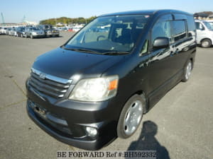 Used 2004 TOYOTA NOAH BH592332 for Sale
