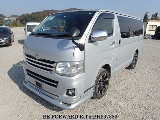 TOYOTA Hiace Van