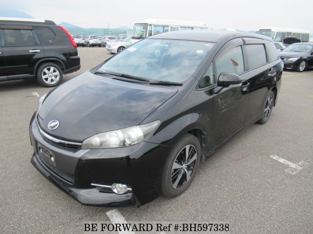 TOYOTA Wish