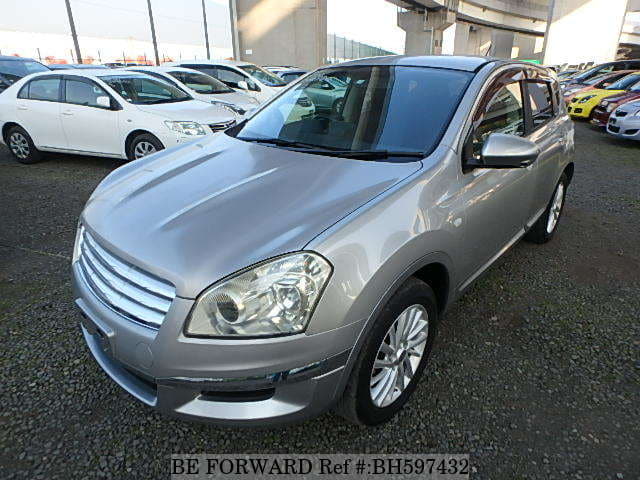 NISSAN Dualis