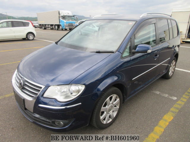 VOLKSWAGEN Golf Touran