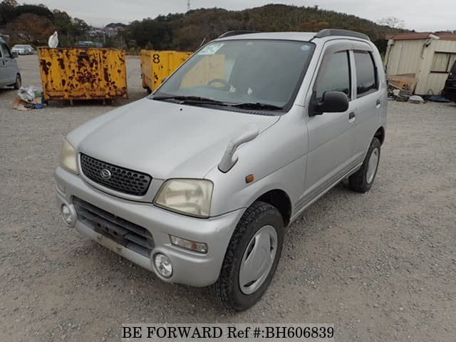 DAIHATSU Terios Kid