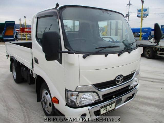 TOYOTA Dyna Truck