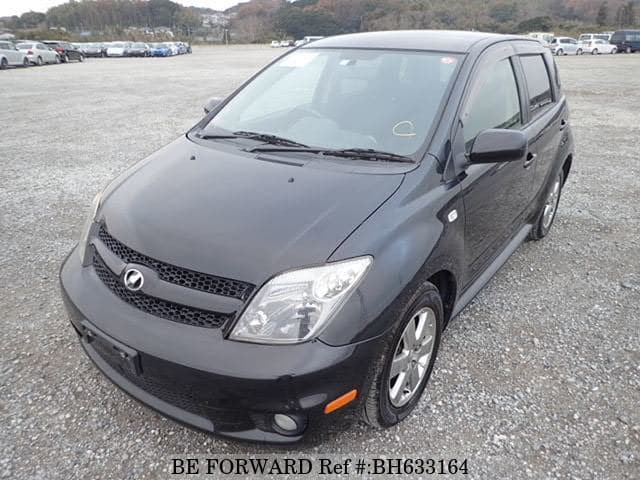 TOYOTA IST